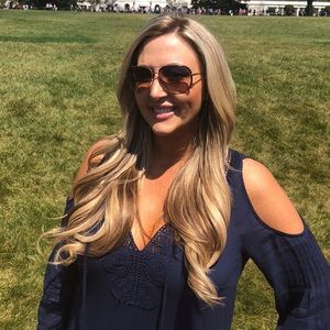 Meet your Posher, Christi